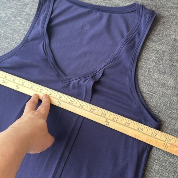 Lululemon Knot A Problem Tank Size 8 - Picture 7 of 11